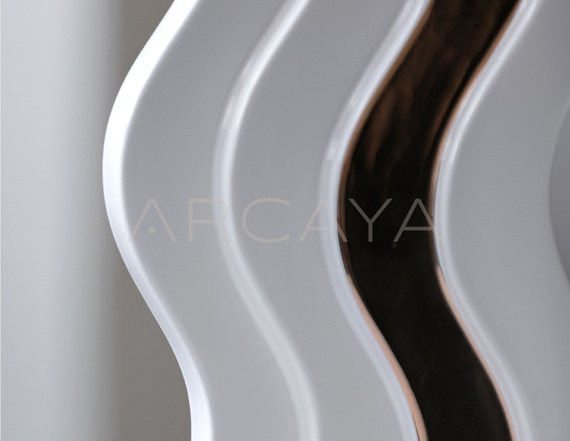 Wave Gilded Ceramic Vase - scene