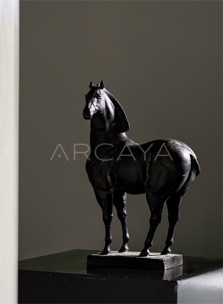 Horse Ornament Desktop Entryway - scene