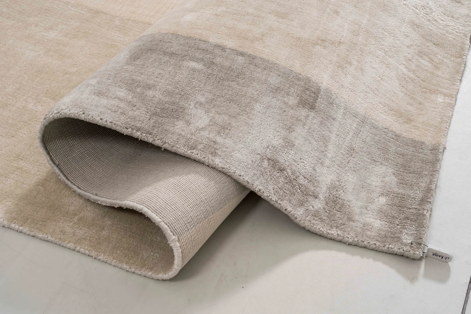 One silhouette. Your dimensions, comfort and finish.