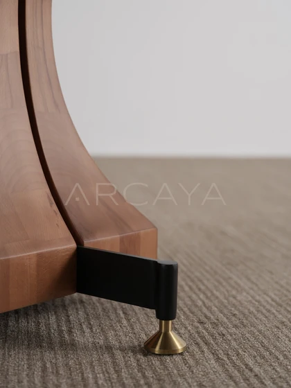 Enna Estate Dining Table - product detail 09