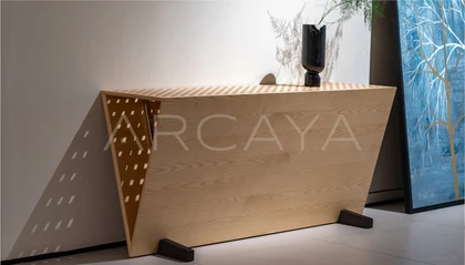 Liora Mont Cabinet - front view 03