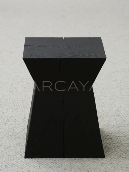 Alder Onyx Side Table - product view 03