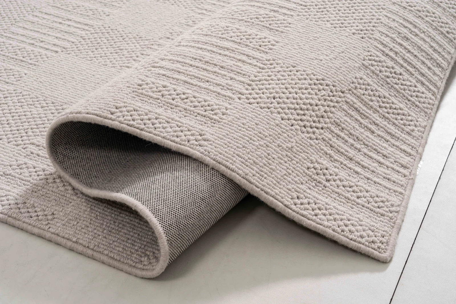 One silhouette. Your dimensions, comfort and finish.