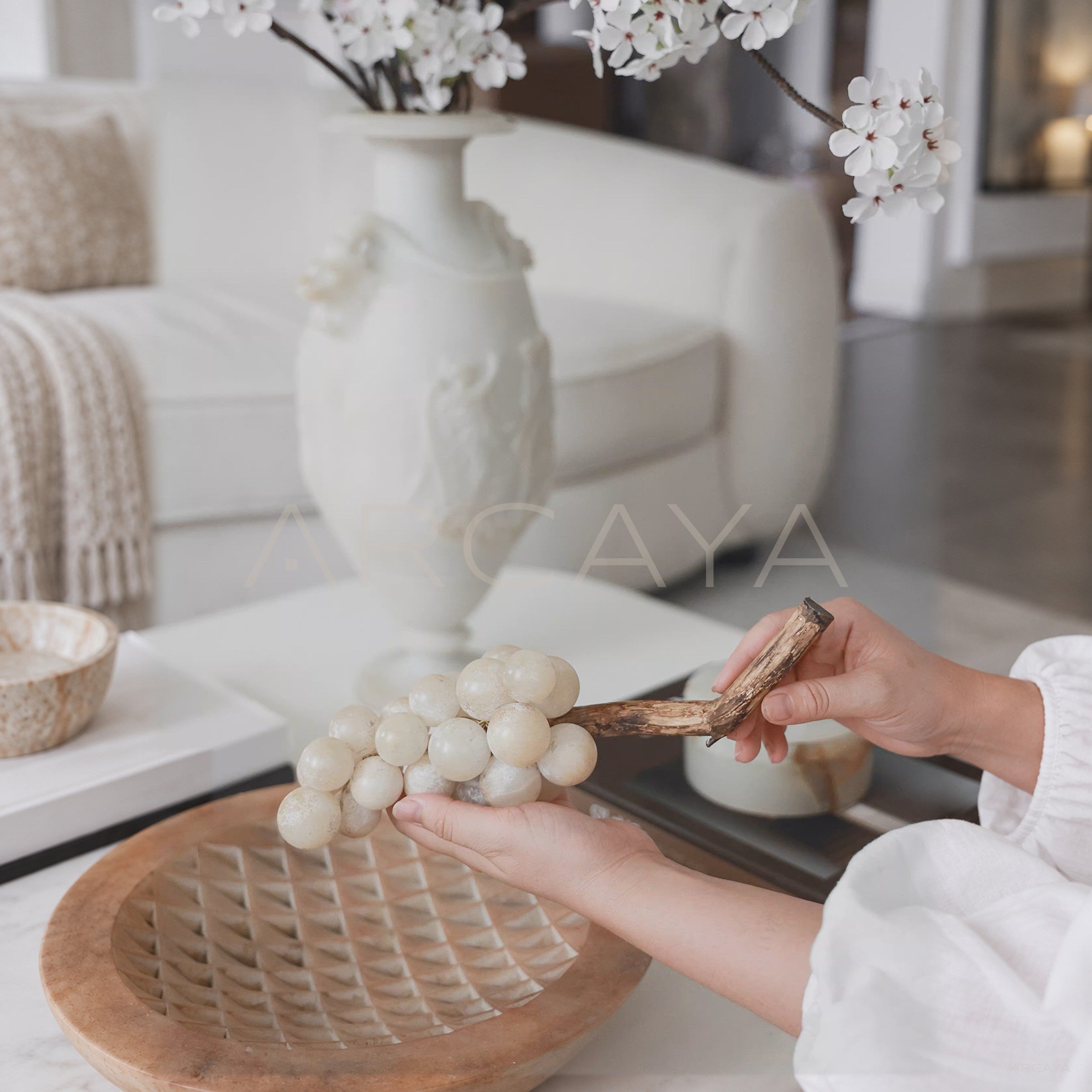 Dual Texture Jade Grapes Decor — Decorative Objects