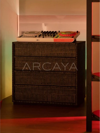 Calder Haven Dresser — interior view 09
