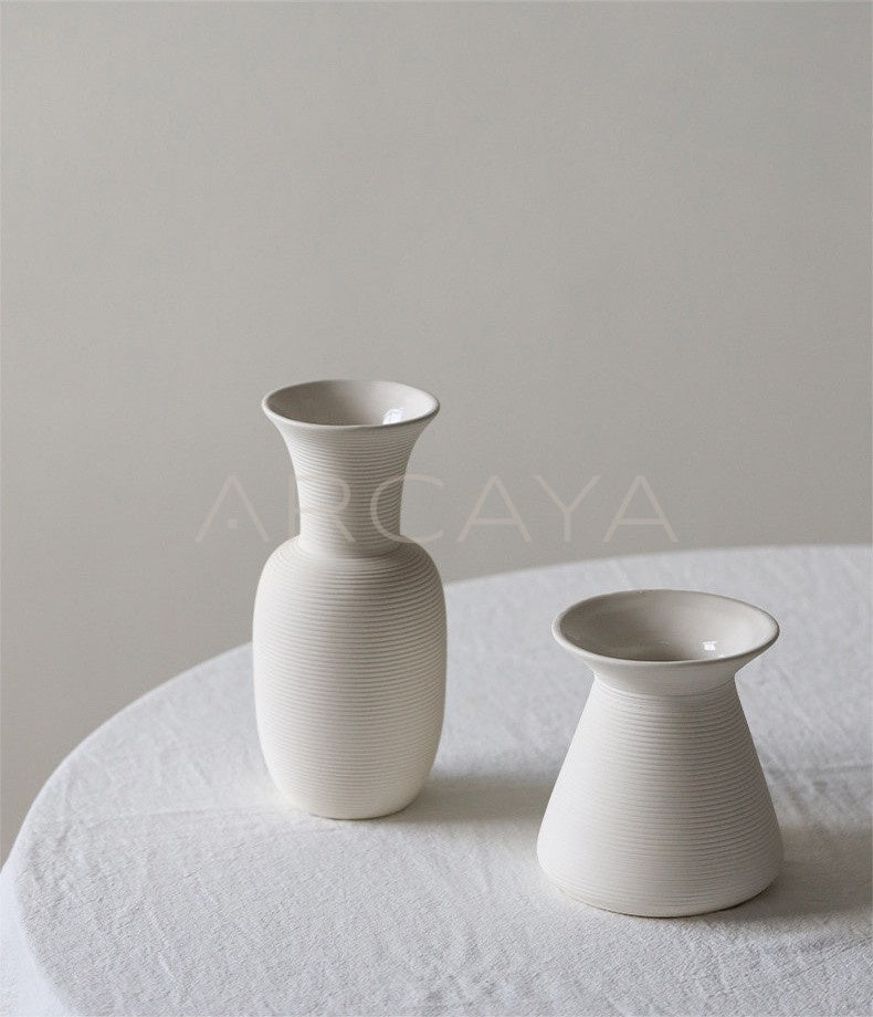 Chinese Mini Ceramic Jar Bud Vase - scene