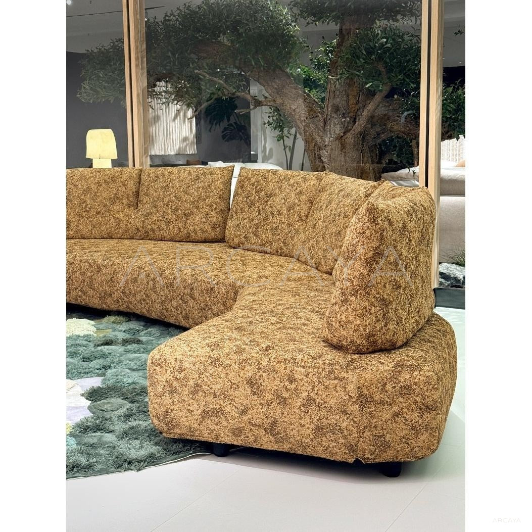 Jeaek Double Sided Petal Sofa - scene